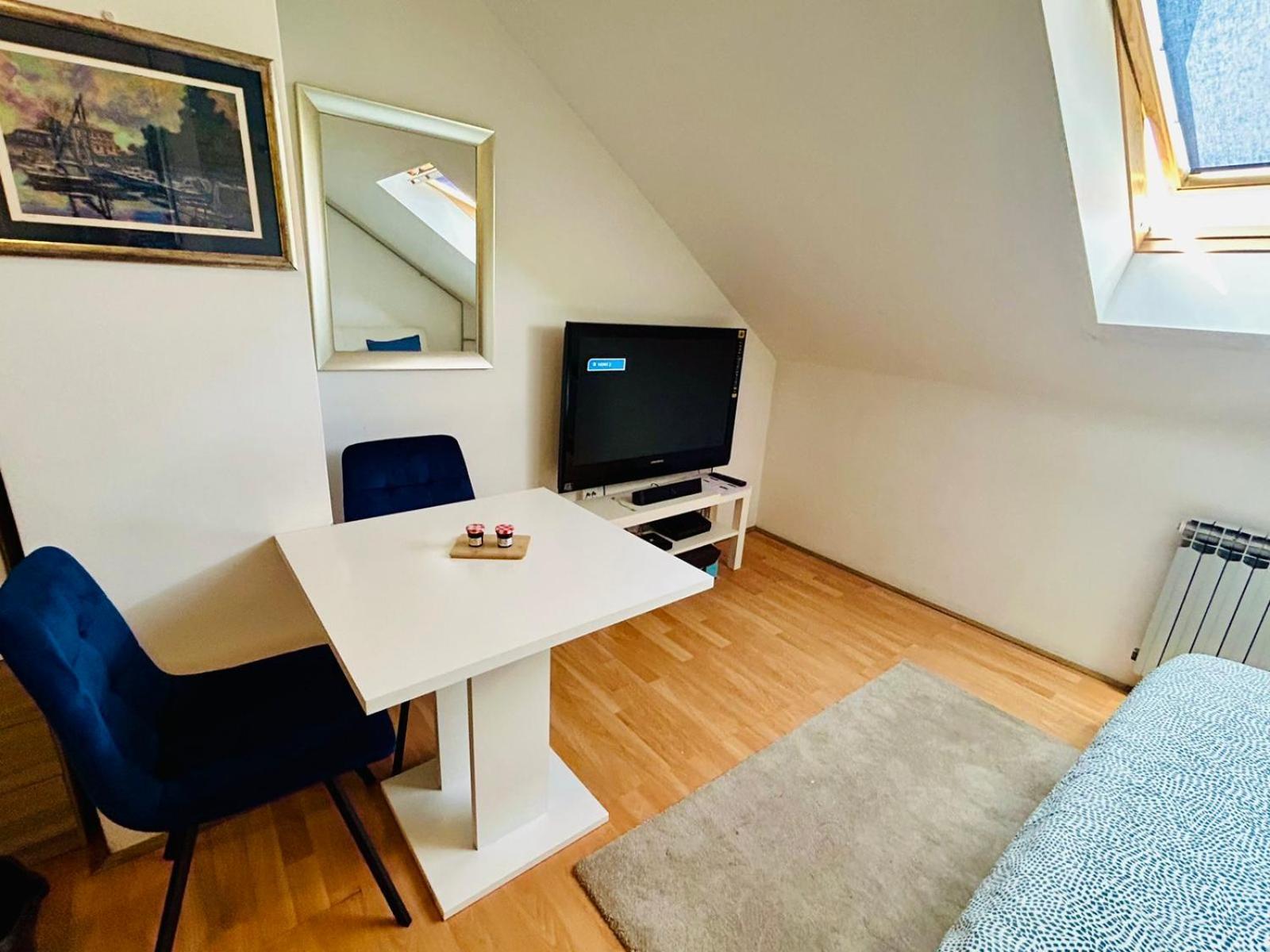 Mia Airport Studio Apartment - 0-24H Self Check In&Out - Parking On Site فيليكا غوغيتْسا المظهر الخارجي الصورة